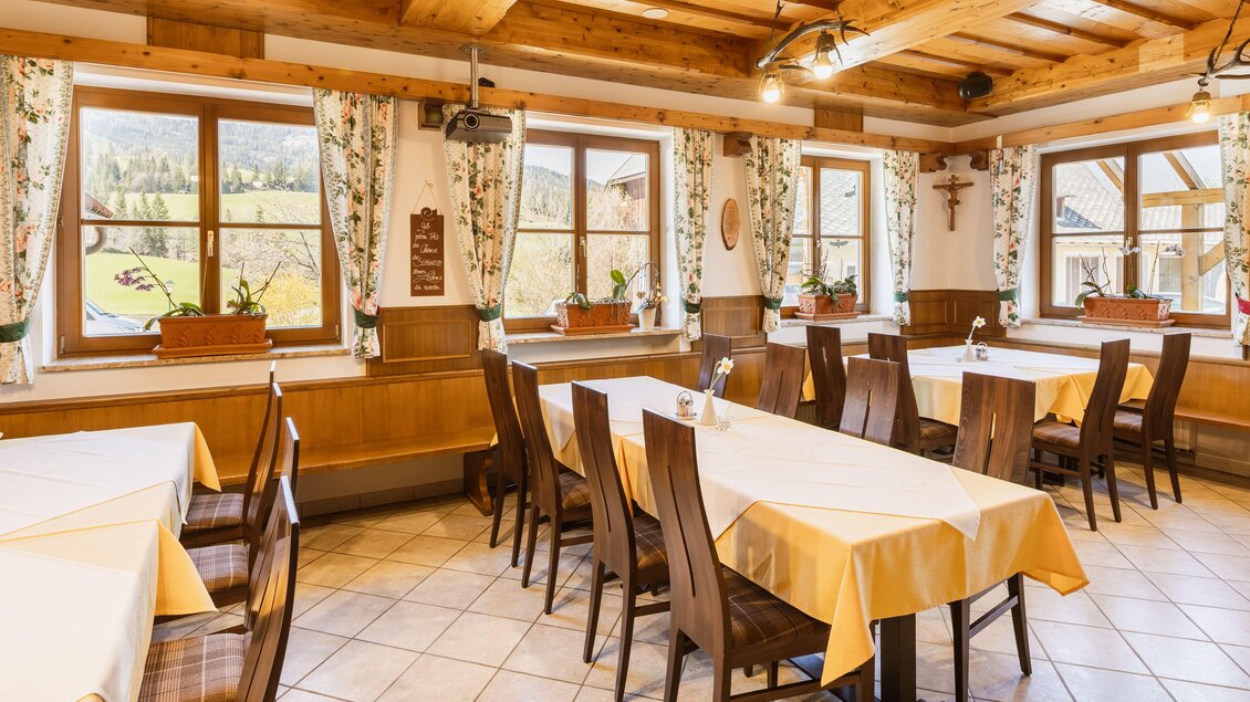 KWER-Saal-Gastraum-Alpmoser-1