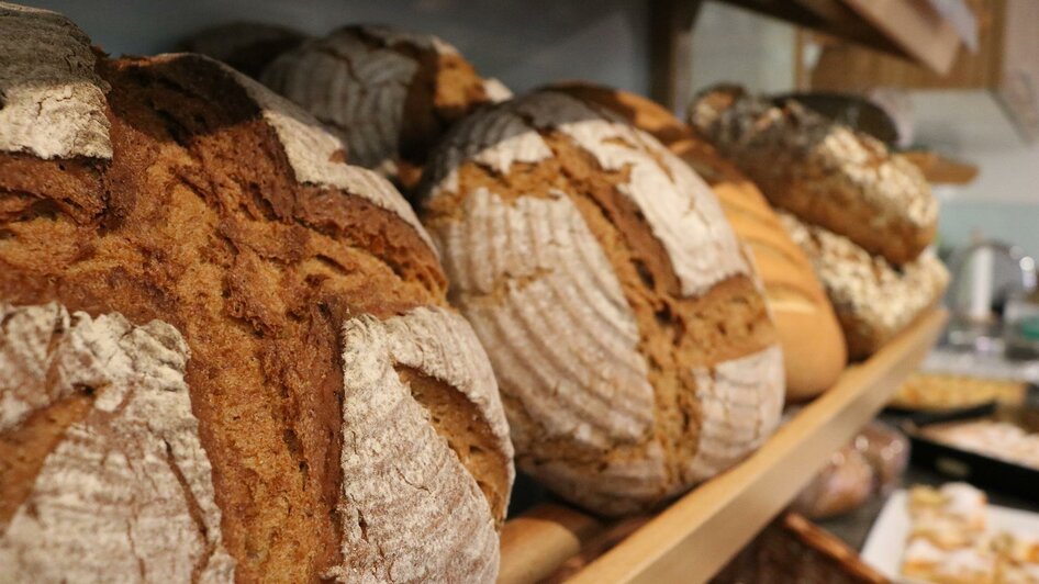 Taeglich frisches Brot Gebaeck | © Altstadt Bauernladen