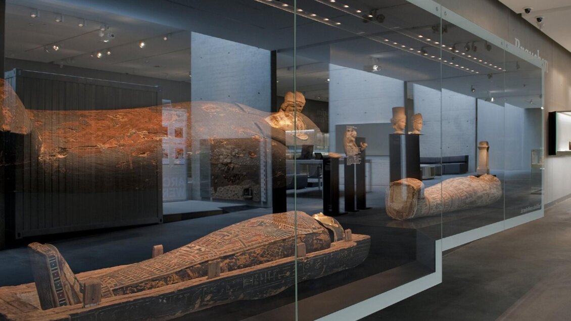 Antike Artefakte im Archäologiemuseum Schloss Egge | © UMJ-N. Lackner