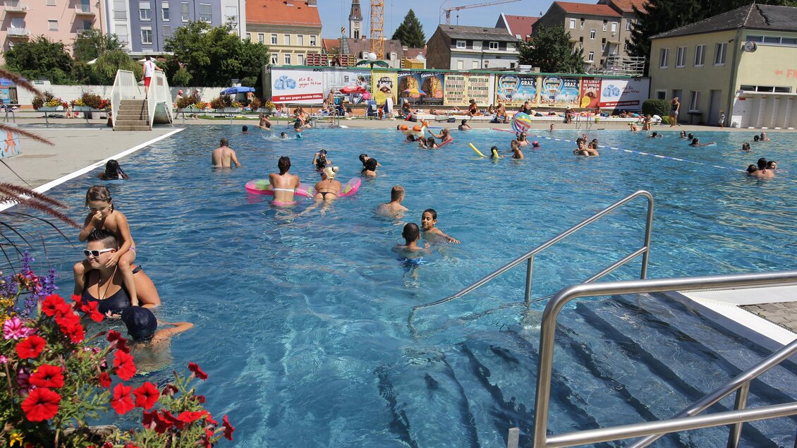Sommervergnügen im Augartenbad Graz | © Holding Graz-Wiliam Holzer