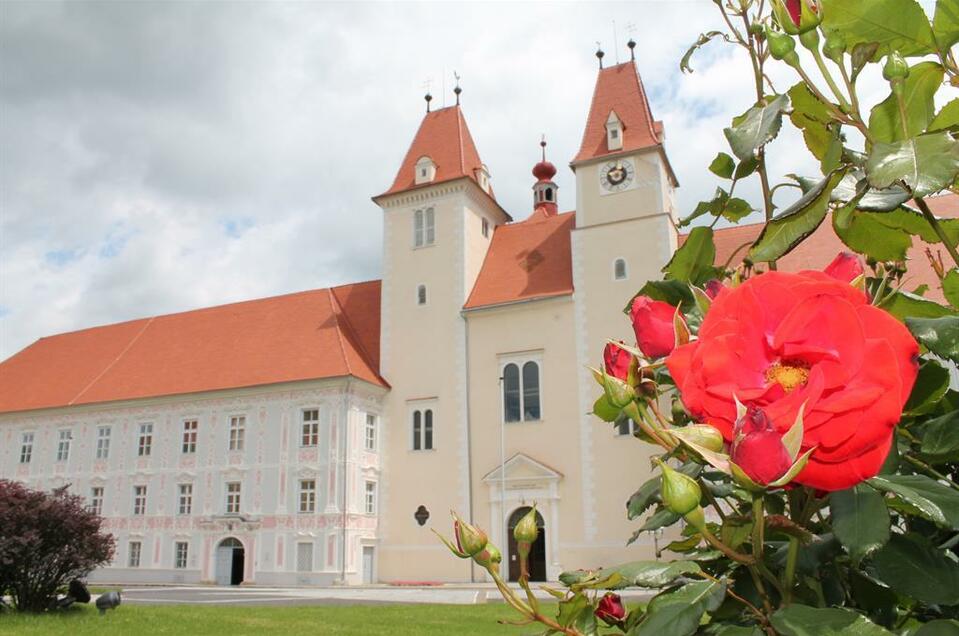 Vorau Abbey_exterior view_Eastern Styria | © Tourismusverband Oststeiermark