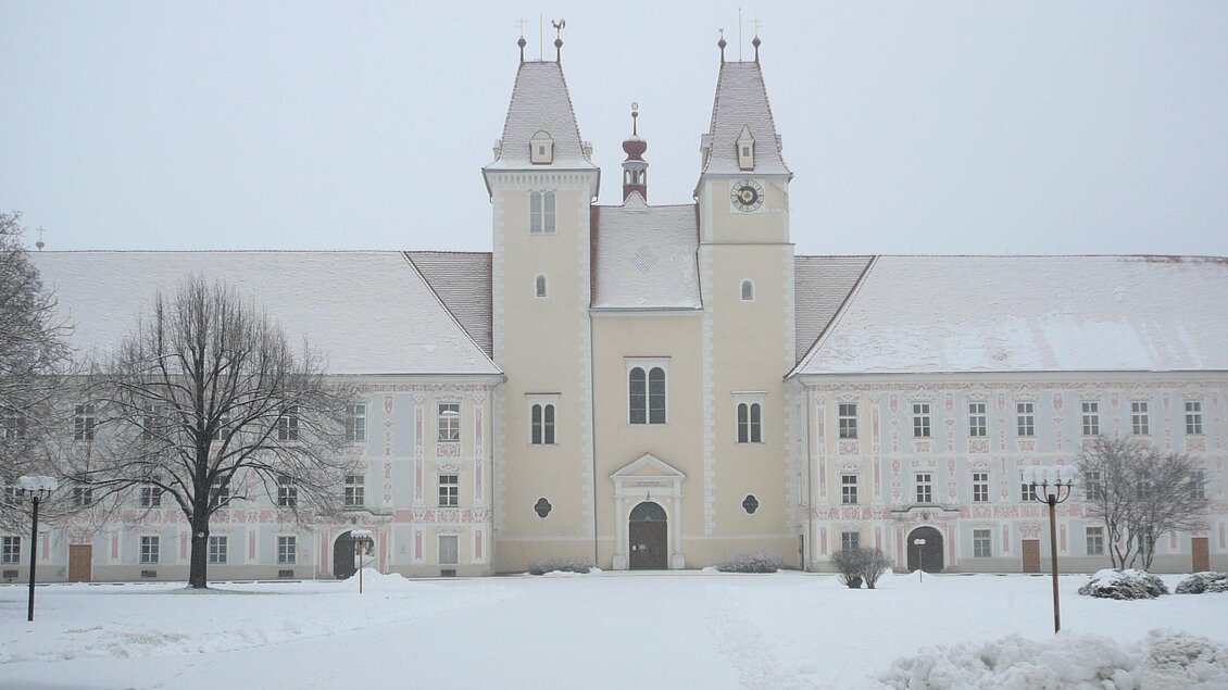 Stift Vorau im Winter. | © Manfred Glößl