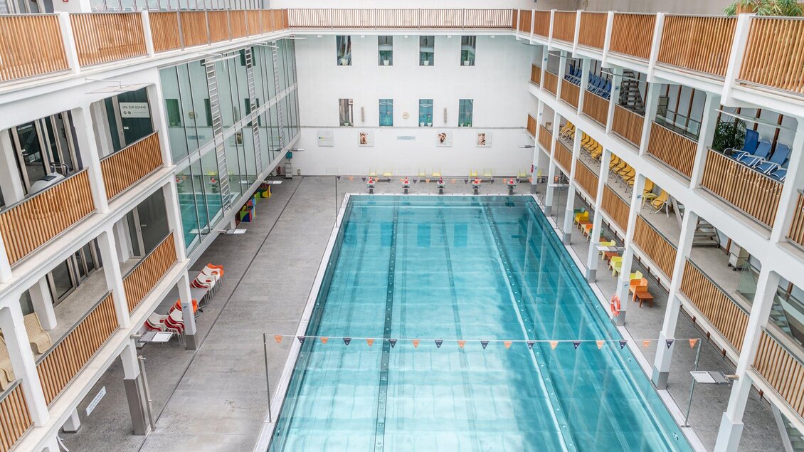 Schwimmbecken im Bad zur Sonne Graz – Indoor-Ausze | © Holding Graz - achtzigzehn
