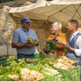 Bauernmarkt Hartberg_Verkauf_Oststeiermark | © Tourismusverband Oststeiermark