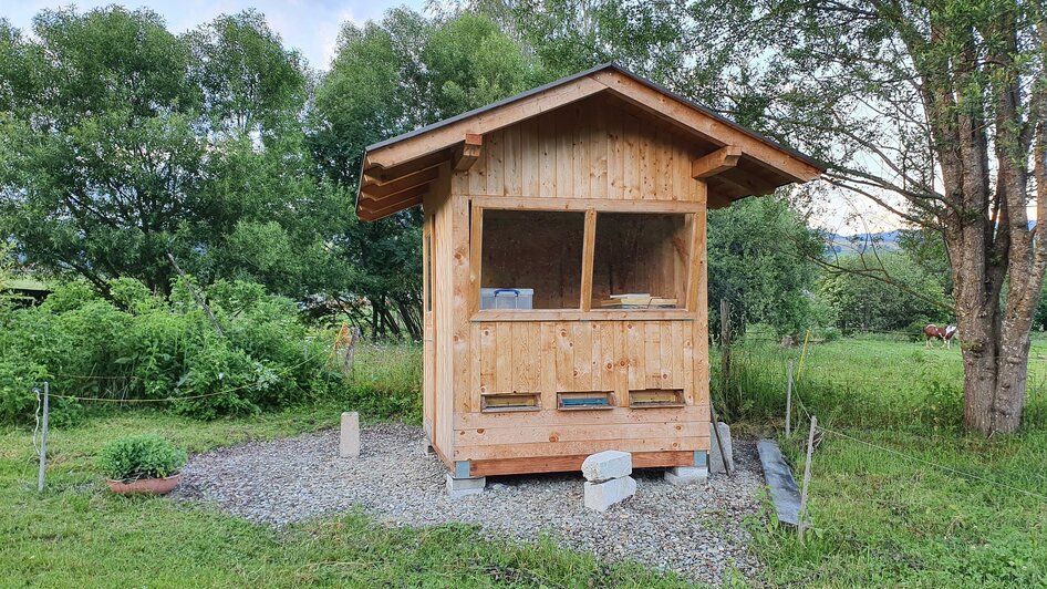 Bienenhütte für Bienenluftinhalation | © Fam. Helfenschneider