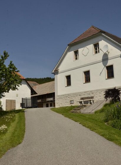 Bauernhof Grasser_Hausansicht_Oststeiermark | © Bauernhof Grasser