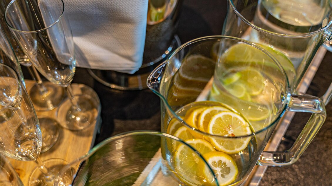 Getränke am Frühstücksbuffet | © Keinprecht Hotels