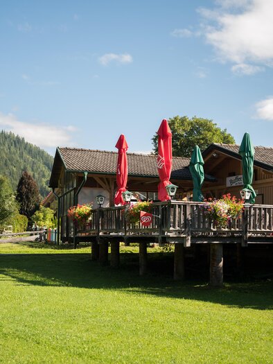 BuffetamTeich-Ansicht1-Murtal-Steiermark | © Anita Fössl