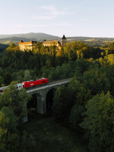 Aerial view of Thalberg Castle | © Oststeiermark Tourismus