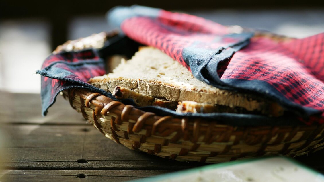 Auch das selbstgebackene Brot darf nicht fehlen! | © Thermen- & Vulkanland