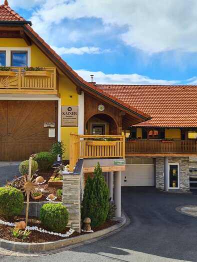 Buschenschank Kainer_House_Eastern Styria | © Buschenschank Kainer