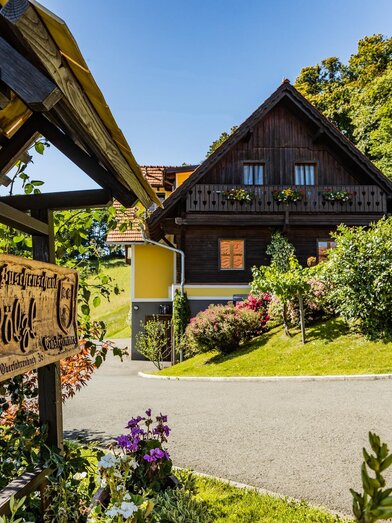 Weingut Pölzl | © Weingut Pölzl | Weingut Pölzl | © Weingut Pölzl