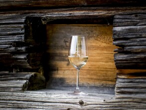 wine glass | © TVB Ausseerland - Salzkammergut_Tom Lamm