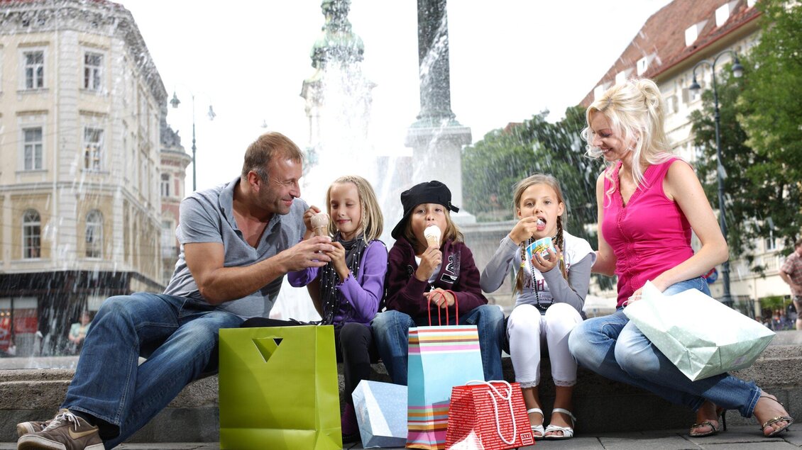 Charly Temmel - Eis essen | © Graz Tourismus - Harry Schiffer