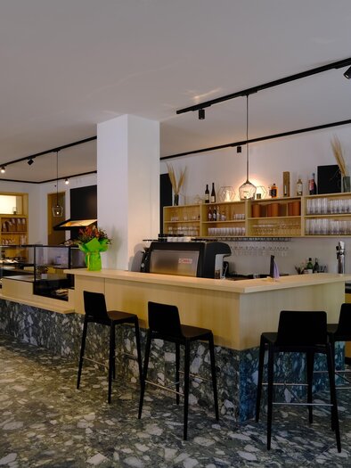 Dorf Cafe_Innenansicht_Oststeiermark | © Temmel Holding GmbH