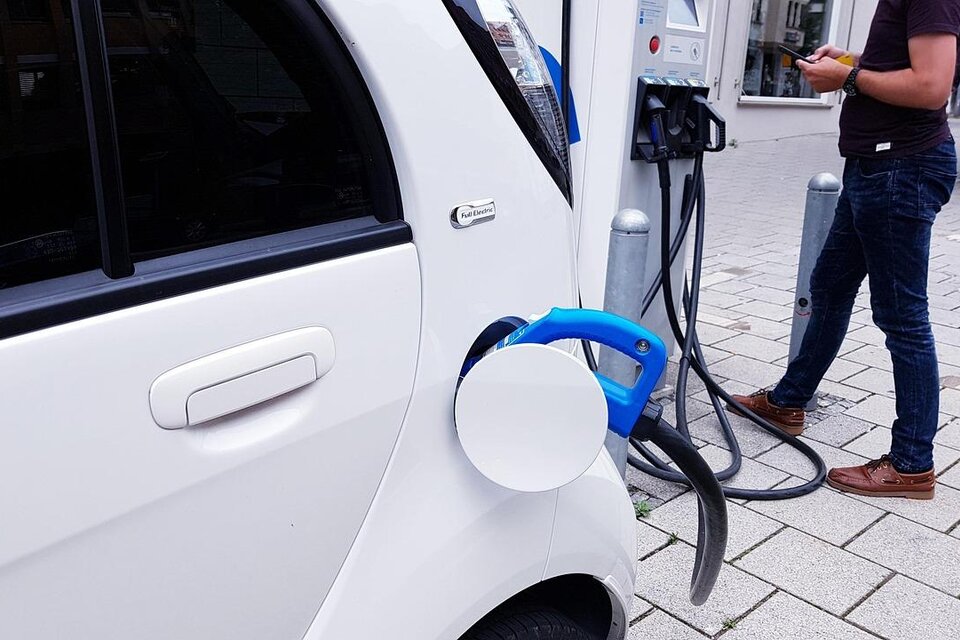 E-Auto-Tankstelle ÖAMTC - Impression #1 | © Stefan Schweihofer auf Pixabay