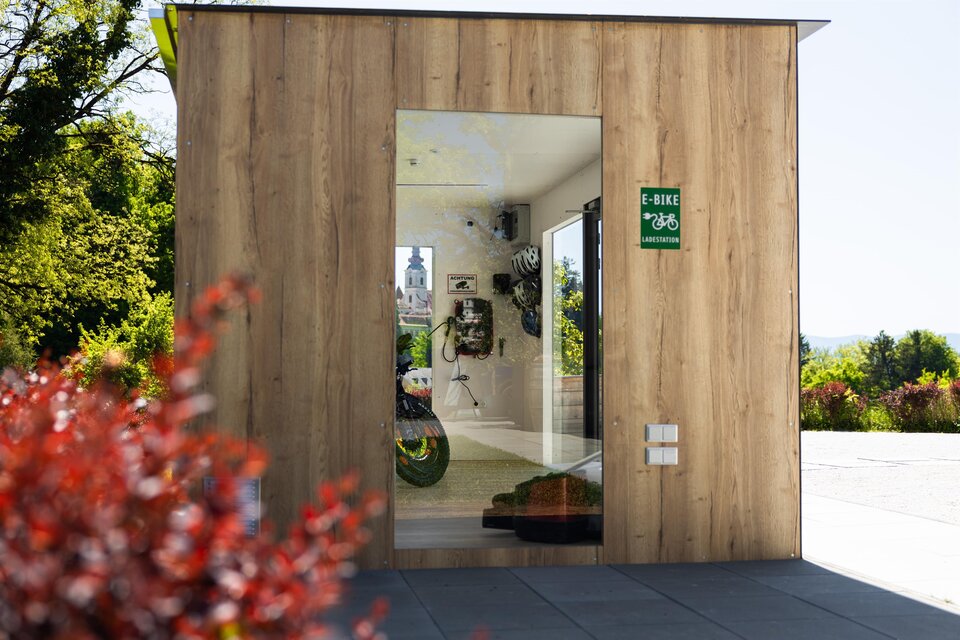 E-Bike Ladestation Boutiquehotel Das Zeitwert - Impression #1 | © Bernd Kleindienst