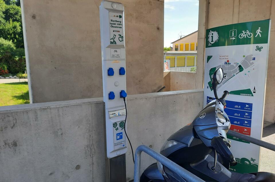 E-bike charging station Hartberg, Alleegasse - Impression #1 | © Tourismusverband Oststeiermark