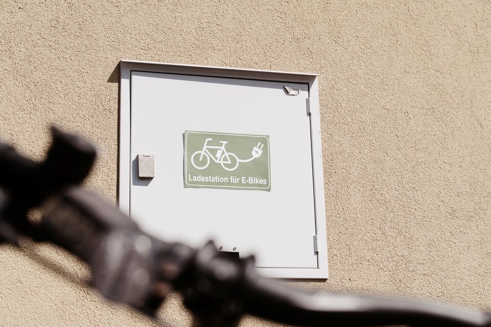 E-Bike Ladestation Martinhof - Impression #1 | © Martinhof