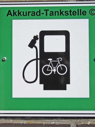 E-Bike Ladestation_Schild_Oststeiermark | ©  Pixabay