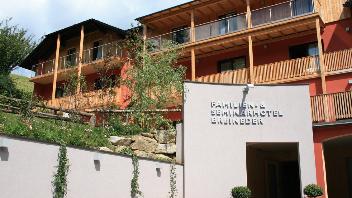 Seegasthof Breineder_Eingang_Oststeiermark | © Seegasthof Breineder
