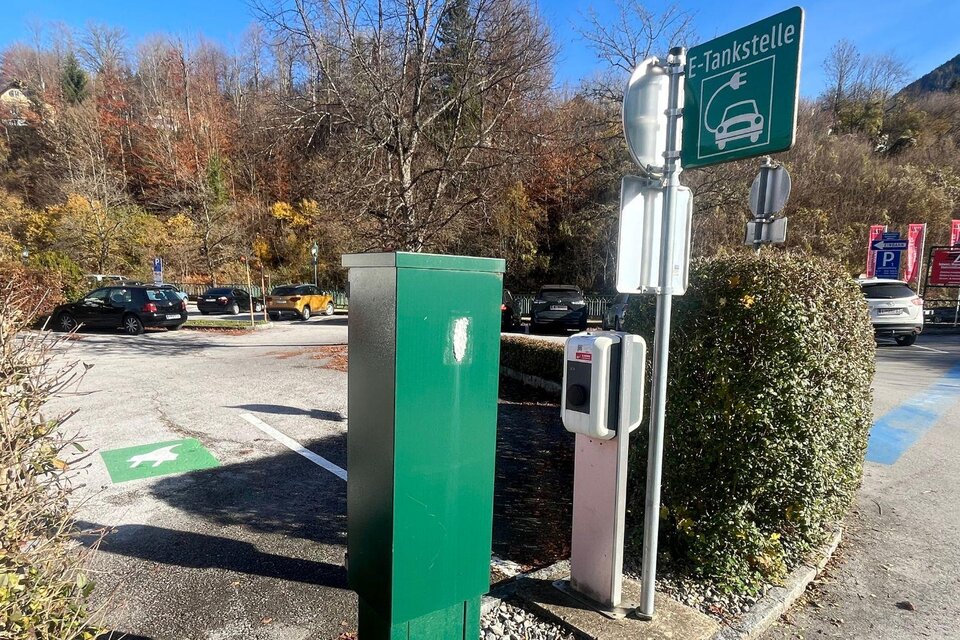 E-Tankstelle Autohaus Bathelt - Impression #1 | © TVB Ausseerland- Salzkammergut_Nathalie Schröttenhamer