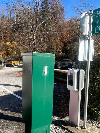 E- Tankstelle, Pratergasse, Bad Aussee | © TVB Ausseerland- Salzkammergut_Nathalie Schröttenhamer | TVB Ausseerland- Salzkammergut_Nathalie Schröttenhamer | © TVB Ausseerland- Salzkammergut_Nathalie Schröttenhamer