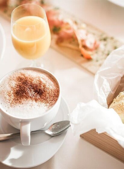 Frühstück im Eckcafé | © Die Abbilderei, Dieter Sajovic
