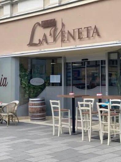 EiscafeLaVeneta-Außenansicht-Murtal-Steiermark | © Eiscafé Pizzeria La Veneta