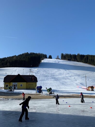 Eislaufen-Kleinlobming-Platz1-Murtal-Steiermark | Anita Fössl | © Anita Fössl