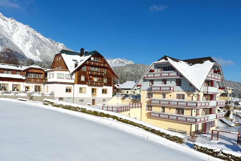 Eisstockschießen Hotel Restaurant Neuwirt - Impression #1 | © Hotel-Restaurant Neuwirt