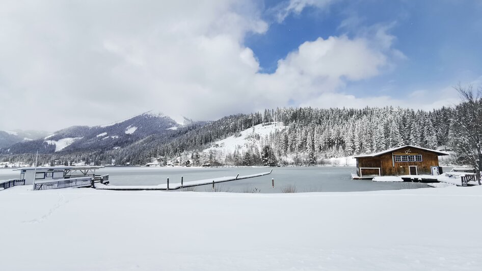 Bootshaus im Winter am Erlaufsee | © TV Hochsteiermark