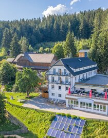 Familyhotel Berger_exterior view_Eastern Styria | © Familienhotel Berger | Schweighofer | © Familienhotel Berger