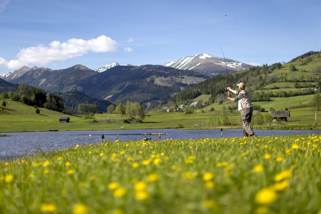 Fishing at the Rottenmann Teich in Ranten | Murau