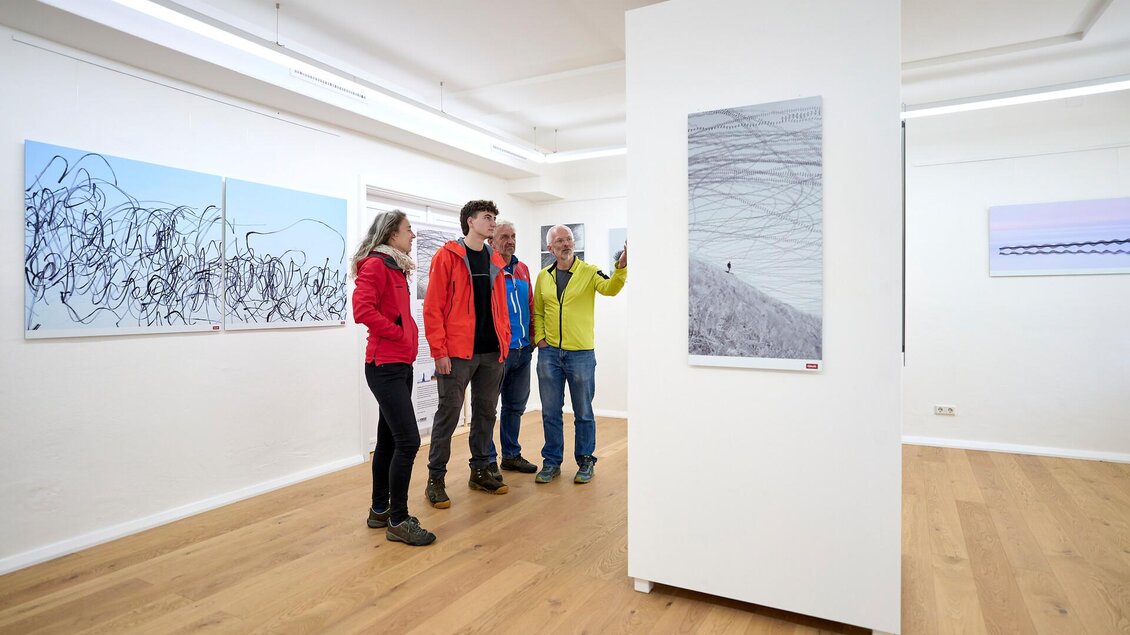 Staunen in der Fotogalerie Fokus | © NP Gesäuse