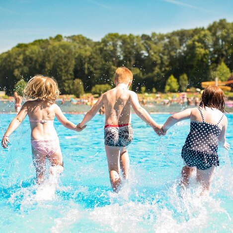 Freibad Fürstenfeld | © Tourismusverband Thermen- & Vulkanland | Jean Van Luelik Photographer | © Tourismusverband Thermen- & Vulkanland