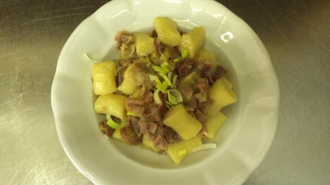 Hausgemachte Gnocchi mit Hausschinken | © Familie Koschak