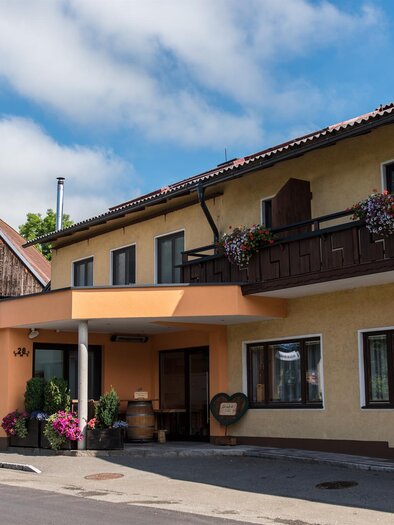 GasthausMossauer-Außenbereich1-Murtal-Steiermark | © Gasthaus Mossauer