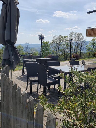 Terrasse beim Panoramastüberl in Schwaighof | © Oststeiermark Tourismus