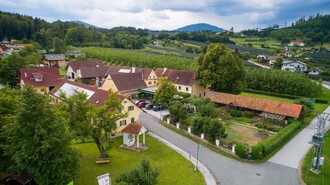 Restaurant Stixpeter_house view_Eastern Styria | © Wirtshaus Stixpeter