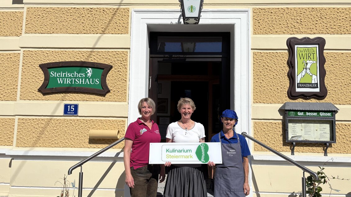 Das Team mit der Auszeichnung Kulinarium STMK. | © TV Hochsteiermark