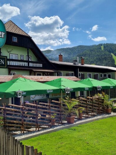 Gasthaus mit Garten | © Hanswirt