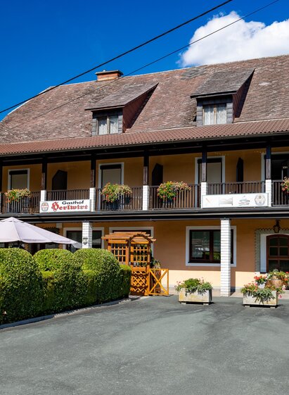 Außenansicht Gasthof Herlwirt | HARRY SCHIFFER PHOTODESIGN | © TV Region Graz - Harry Schiffer