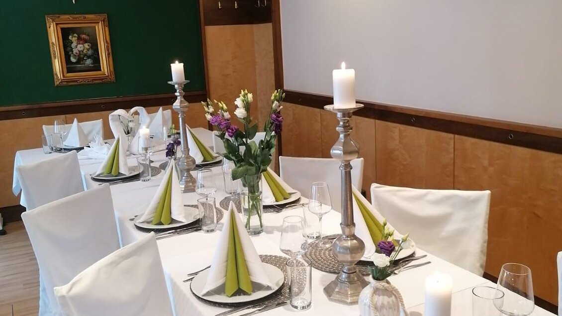 <p>Gedeckte Tafel für jeden Anlass in Gasthof "Zur Sonne" in Trautmannsdorf.</p> | © Gasthof zur Sonne