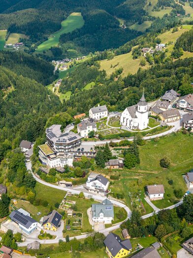 Ortsbild St. Kathrein_Oststeiermark_Almenland | © Tourismusverband Oststeiermark | Wanderdörfer_Lucas Vollmann-Oswald | © Tourismusverband Oststeiermark