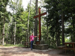 Buchkogel_summit_cross_Eastern Styria