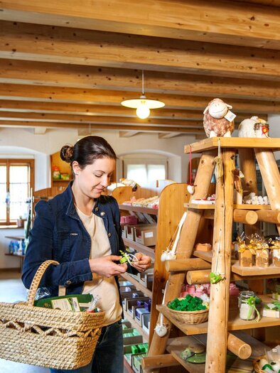 Greißlerei_salesroom_Eastern Styria | © Naturhotel Bauernhofer