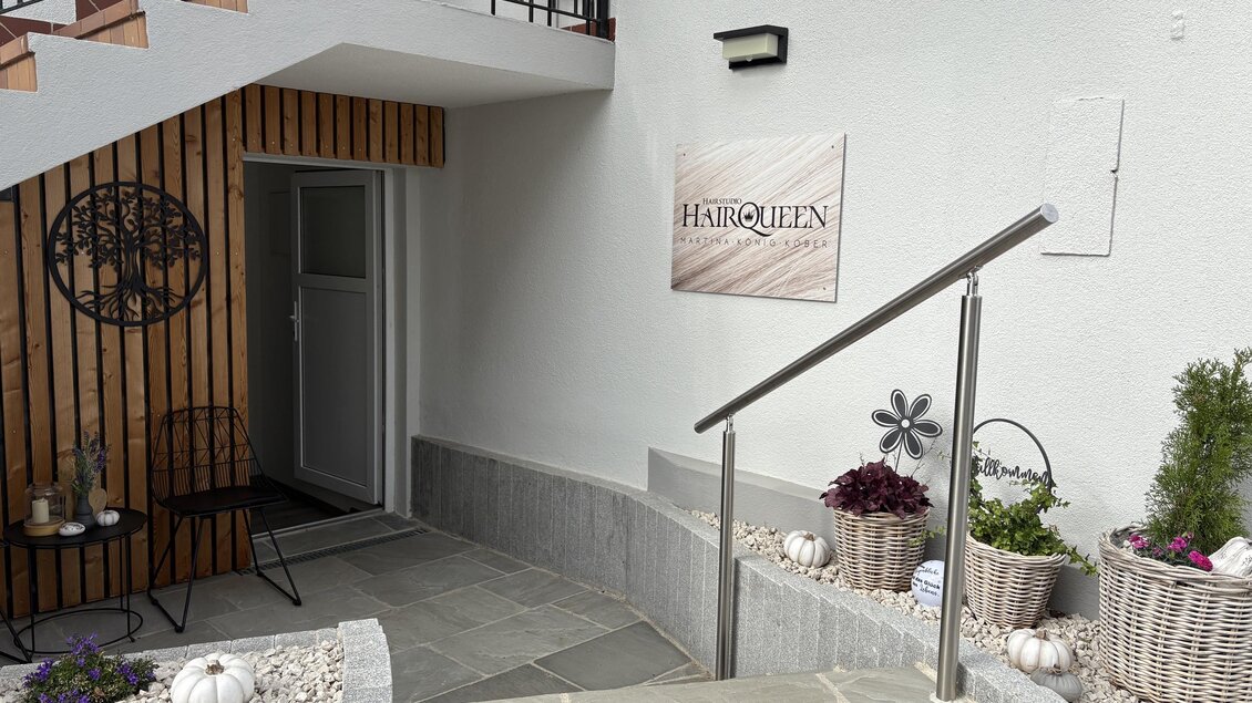 Hairstudio Hairqueen_Eingang_Oststeiermark | © Martina König- Kober
