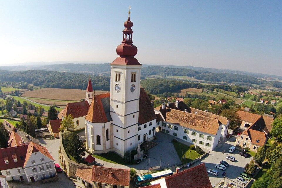 Himmelsberg Straden with parish church - Impression #1
