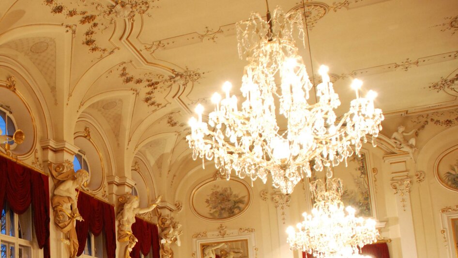 Mailandsaal erleuchet, ist ein wahres Juwel | © TVB Thermen- & Vulkanland